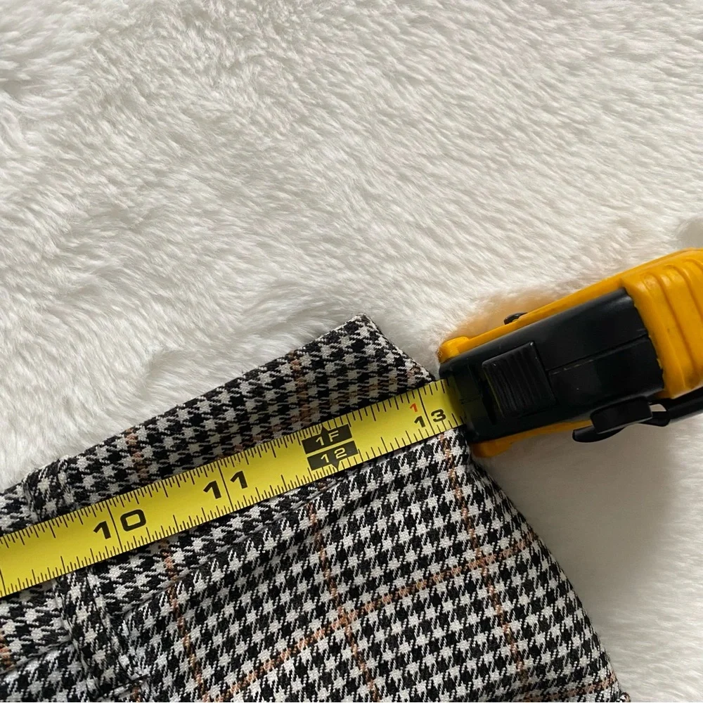 URBAN OUTFITTERS | B&W plaid straight leg pants - Picture 6 of 6